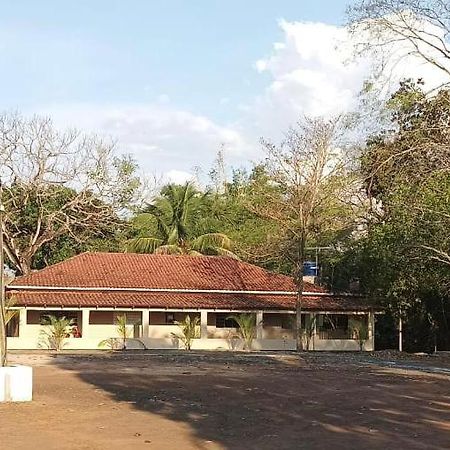 Hotel E Pousada 3 Irmaos Coxim Exterior foto